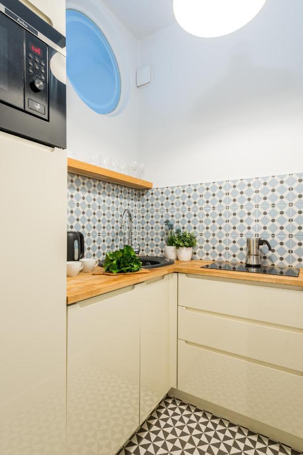 Poznanska Serviced Apartments Warsaw Exterior photo